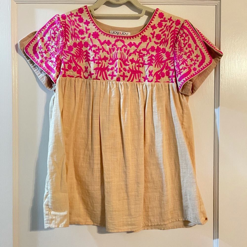 Pink embroidered Mexican top size XS